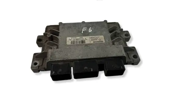Renault Twingo II Engine control unit/module 8200774747 S120200113 8200700695