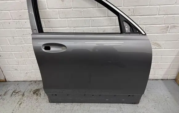 Mercedes-Benz GLB x247 Front door