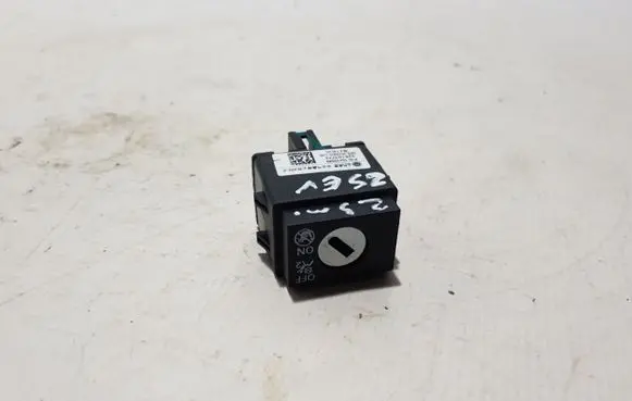 MG ZS Passenger airbag on/off switch 10416949