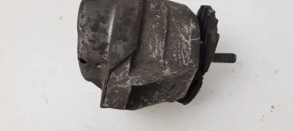 BMW 5 E60 E61 Engine mount bracket 6761092