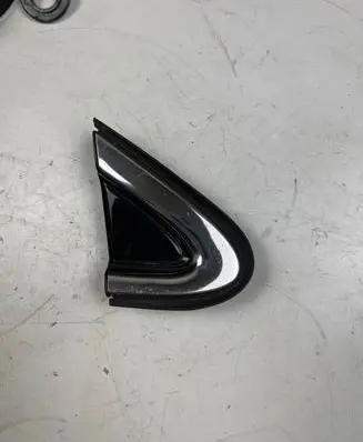 Lexus RX 450H Fender end trim 6011748030