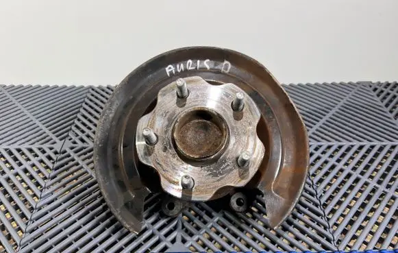 Toyota Auris E180 Front wheel hub R02R 021189 150306