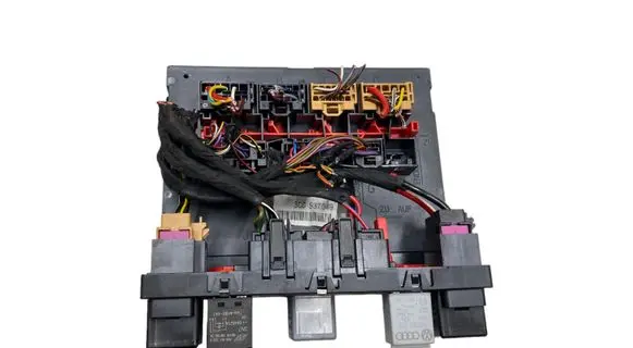 Volkswagen PASSAT B6 Comfort/convenience module 3C0937049B