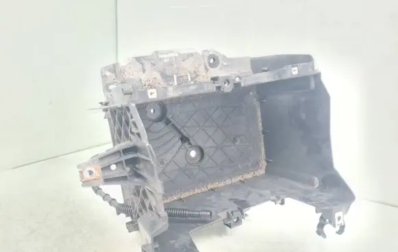 Battery box tray