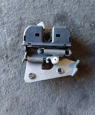 BMW 5 F10 F11 Seat back rest lock catch 7112864