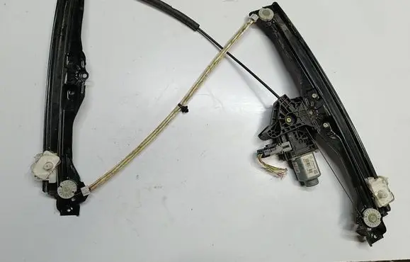 Citroen DS5 Front door electric window regulator 9804388180
