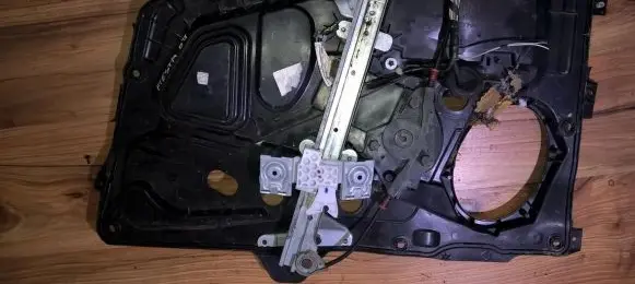 Ford Fiesta Sliding door window regulator with motor 2s61a23201