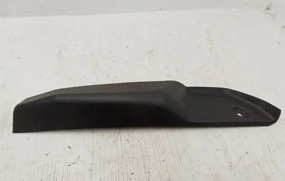 BMW 5 GT F07 Rear/tail light trim molding 7224230
