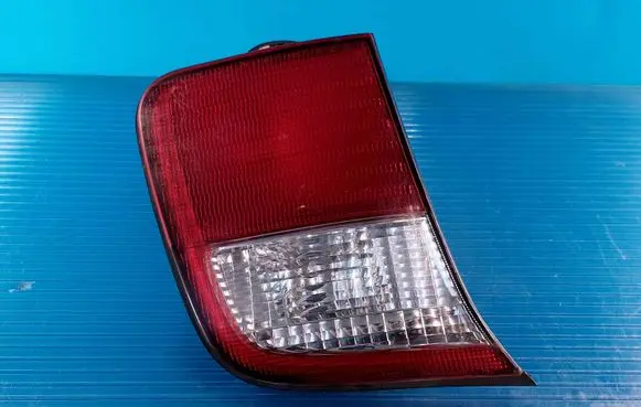 Subaru Forester SF Tailgate rear/tail lights 22620697