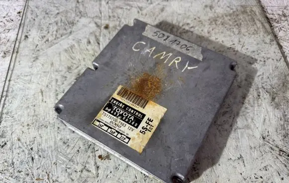 Toyota Camry Engine control unit/module 8966106380 TN1757007983