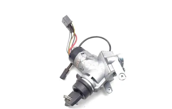 Mercedes-Benz Vito Viano W638 Ignition lock A9014600104