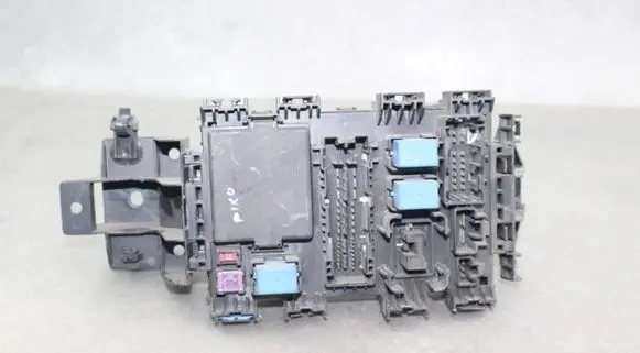 Nissan Pixo Fuse module 68K10