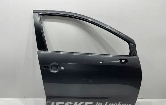 Suzuki SX4 S-Cross Front door