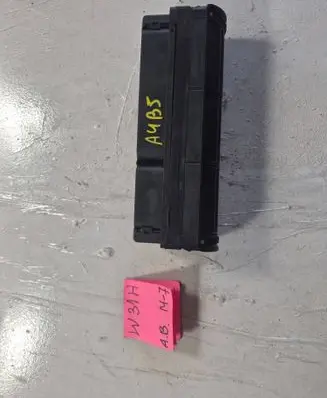 Audi A4 S4 B5 8D Dash center air vent grill 8D0820951