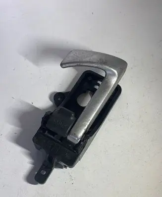 Hyundai Santa Fe Rear door interior handle 82623CM000 BRKTDR
