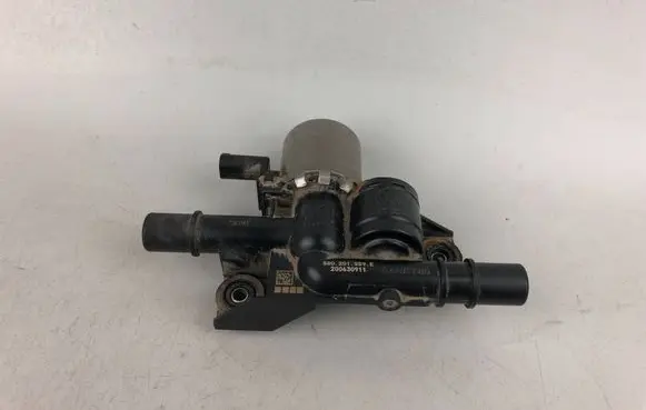 Skoda Superb B8 (3V) Electric auxiliary coolant/water pump 5Q0201559E