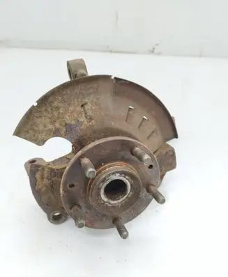 KIA Sedona Front wheel hub