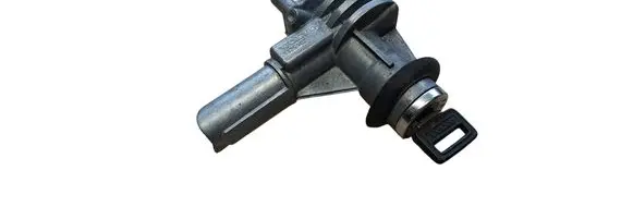 Volvo 740 Ignition lock 1329987