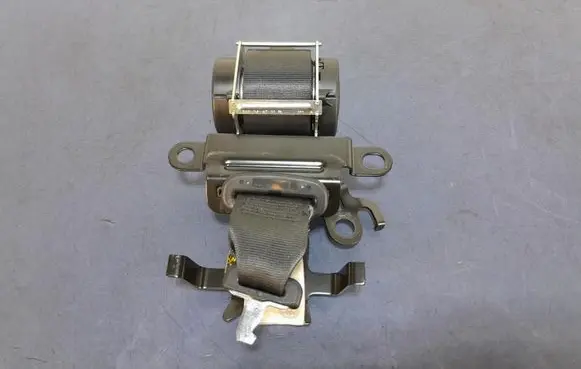 Toyota Verso Front seatbelt 73350-0F020