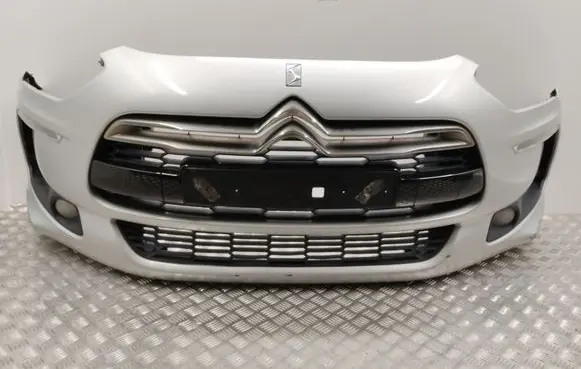Citroen DS5 Front bumper 9686777577