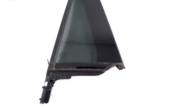 Volkswagen PASSAT B9 Rear vent window glass 3J0845213B