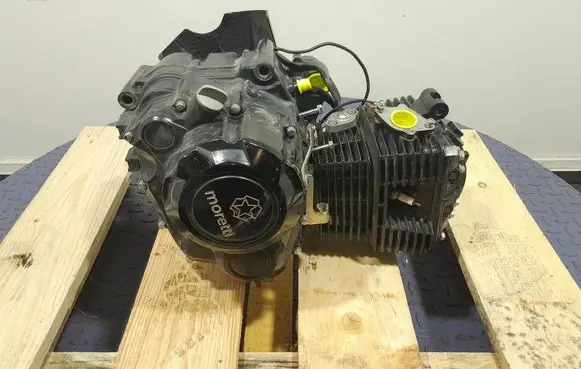AC 428 Engine 