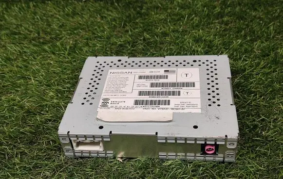 Nissan Pathfinder R52 GPS navigation control unit/module 28051EH00B