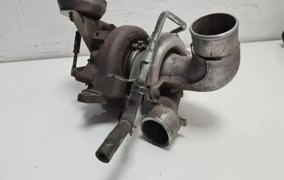 Toyota Avensis T270 Turbo 172010R060 081030 VB25