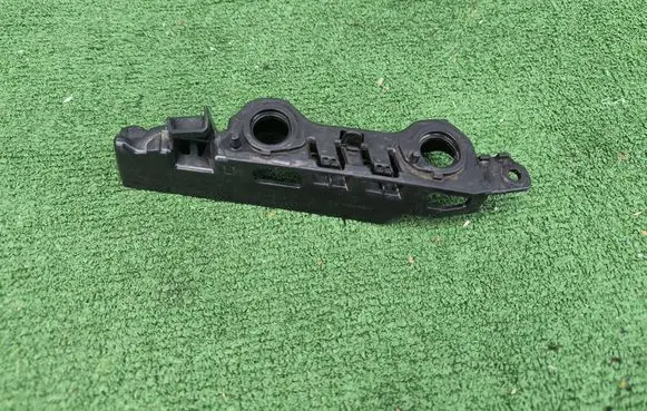 Audi A6 S6 C8 4K Front bumper mounting bracket 4K0807283 20975
