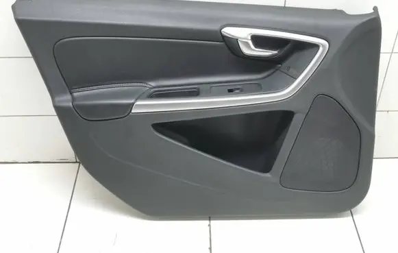 Volvo V60 Front door card panel trim 8635846 8635891 31366168