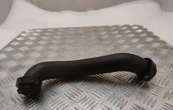 Volvo XC90 Engine coolant pipe/hose 31492219