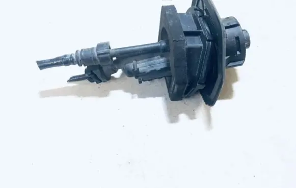 Ford Mondeo MK IV Clutch master cylinder kg19300