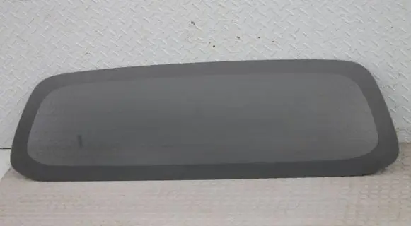 Mitsubishi L200 Rear side window SZYBA6131A241 6131A241