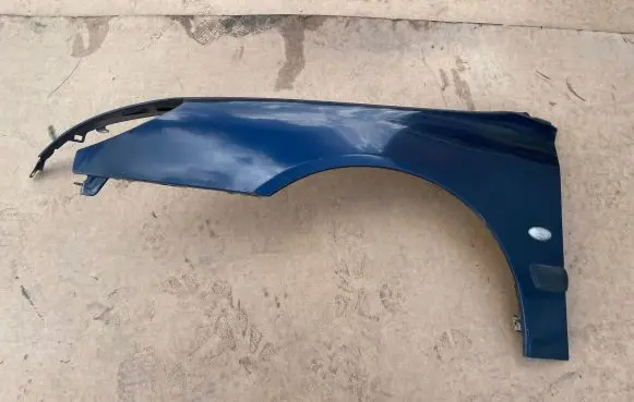 Peugeot 607 Fender
