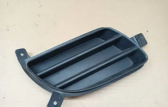 Hyundai Sonata Front bumper lower grill 865123K500