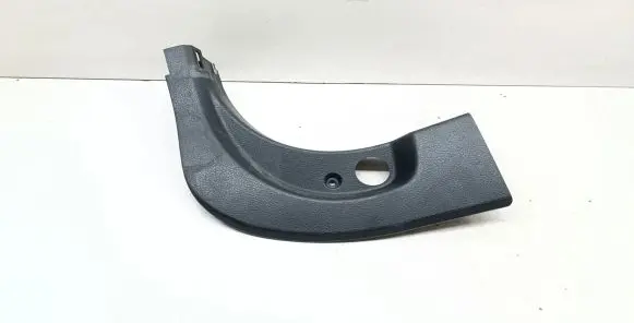 Foot area side trim