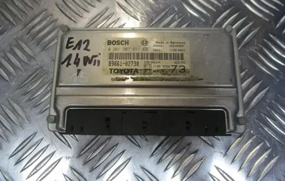 Toyota Corolla E120 E130 Engine control unit/module 89661-02730