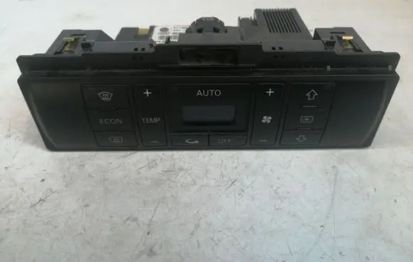 Audi A4 S4 B5 8D Climate control unit 8D0820043M