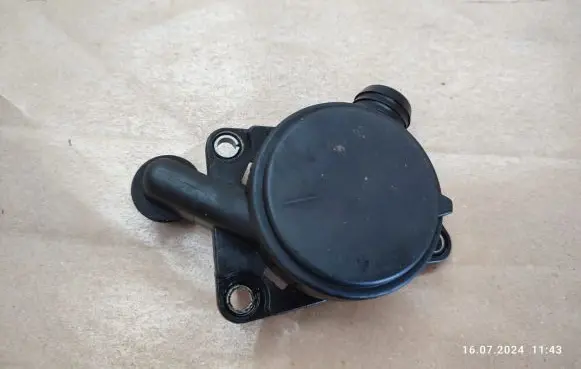 Mercedes-Benz ML W164 Breather valve A6420100591