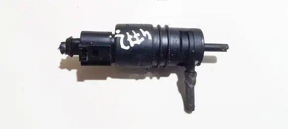 Honda Civic Windscreen/windshield washer pump 3043126