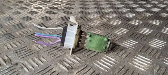 Renault Master II Heater blower motor/fan resistor