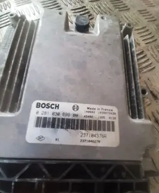 Renault Captur Engine control unit/module 0281030899
