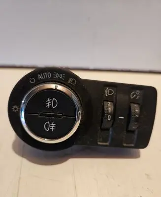 Opel Insignia A Light switch 13268702