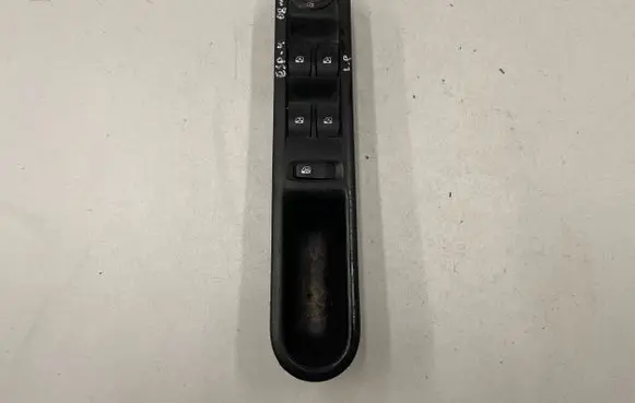 Renault Espace IV Electric window control switch 8200857520
