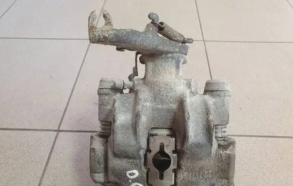 Iveco Daily 3rd gen Rear brake caliper