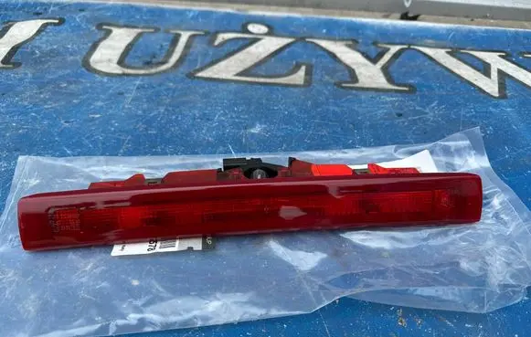 Renault Clio IV Third/center stoplight 8200245578