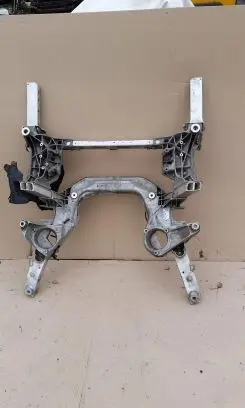 BMW 5 F10 F11 Front axle beam 679747
