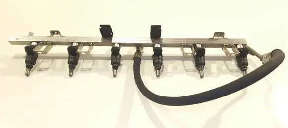 BMW 5 E60 E61 Fuel injectors set 7541453 1555