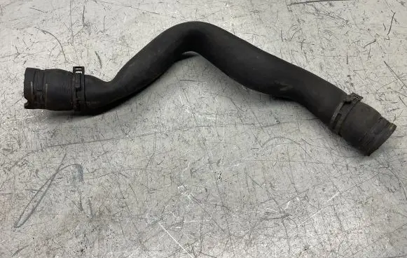 Opel Insignia A Engine coolant pipe/hose 13350532