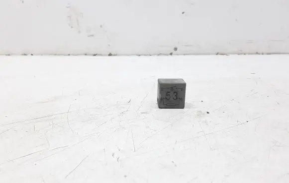Volkswagen Golf Plus Other relay 141951253B